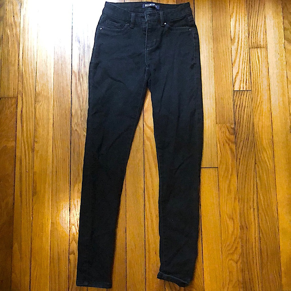 these do not fit me anymore but they’re very comfortable!